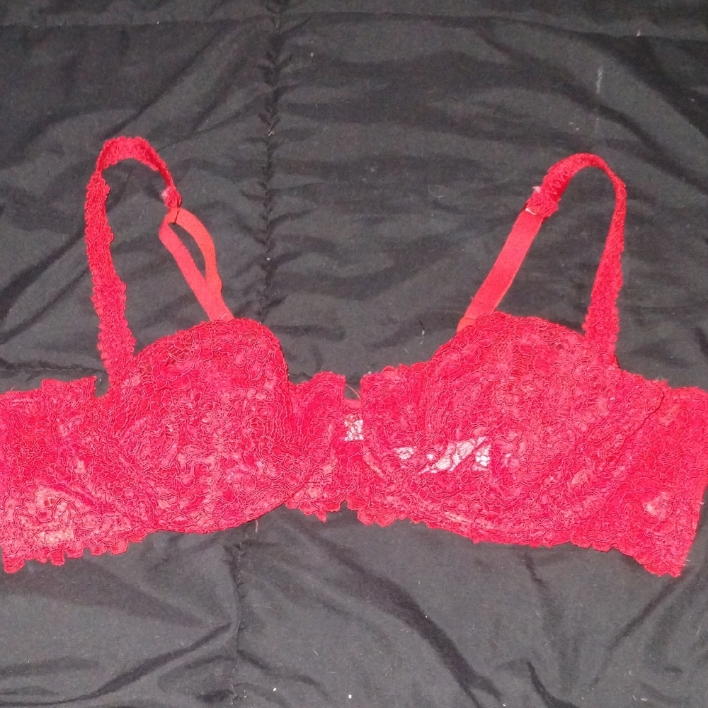 SXF Unlined Lace Bra LIKE NEW